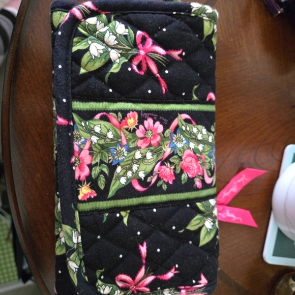 🎀SALE! Vera Bradley VINTAGE NEW HOPE Floral Crossbody Bag - Picture 3 of 4